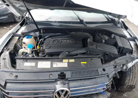 2014 Volkswagen Passat 1.8T S from USA, damaged, VIN 1VWAT7A34EC110632